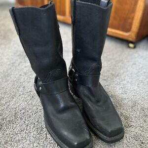 Dingo Black Leather Harness Boots Size 9